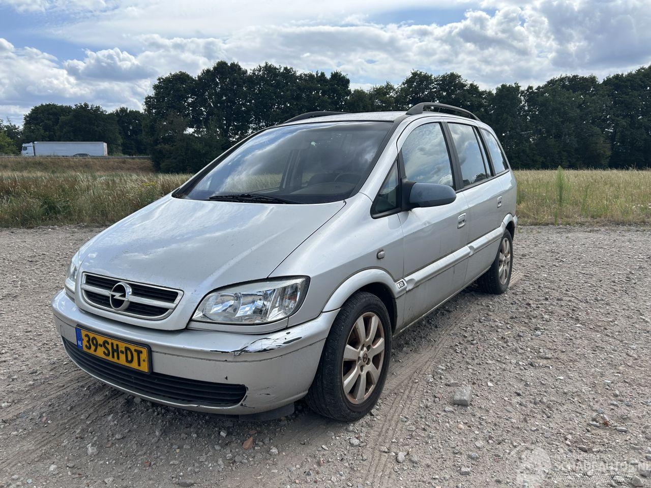 Opel Zafira -A 2.0-16V DTi Comf Navigator 7 PERSOONS UITVOERING