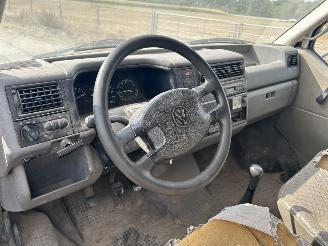 Volkswagen Transporter 2.4 D SYNCRO 4X4 DUBBELE CABINE OPEN LAADBAK picture 12