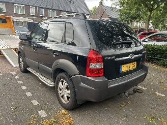 Hyundai Tucson 2.0 I 2WD AIRCO picture 4