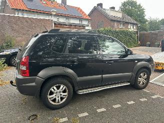 Hyundai Tucson 2.0 I 2WD AIRCO picture 16