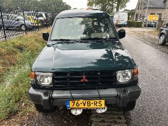 Mitsubishi Pajero 2.5 GLX HIGHROOF AIRCO 4X4, 4WD picture 16