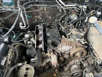 Mitsubishi Pajero 2.5 GLX HIGHROOF AIRCO 4X4, 4WD picture 28