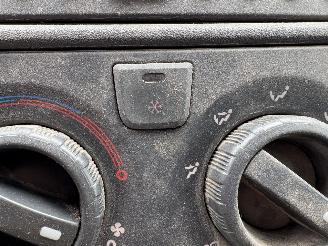 Peugeot Boxer 3.0 HDI OPEN LAADBAK, AIRCO picture 11