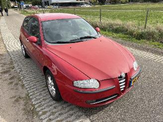 Alfa Romeo 147 1.6 T.Spark Progression picture 20
