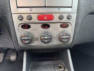 Alfa Romeo 147 1.6 T.Spark Progression picture 10