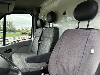 Renault Master T35 2.5 DCI L3/H2 MAXI UITVOERING AIRCO 74KW picture 8