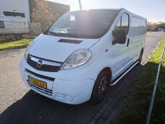 damaged commercial vehicles Opel Vivaro 2.0 CDTI 84KW L2/H1 AIRCO 2011/11
