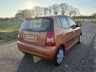 Kia Picanto 1.0 LX picture 19