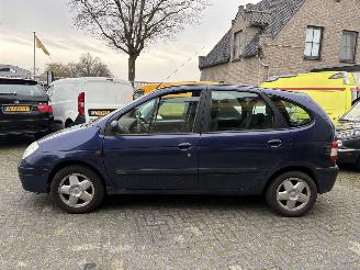 Renault Mégane Scénic 2.0 16V AUTOMAAT, CLIMA picture 3