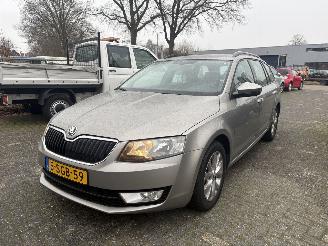  Skoda Octavia 1.2 TSI COMBI 2013/9