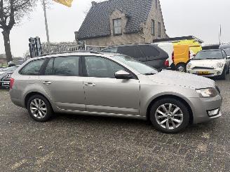 Skoda Octavia 1.2 TSI COMBI picture 17