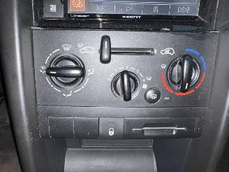 Peugeot 207 1.4 XR 5 DEURS, 125.000 KM N.A.P. picture 11