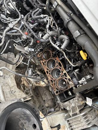 Volkswagen Crafter 35 2.0 TDI L4 Bakwagen MOTORSCHADE ! picture 17