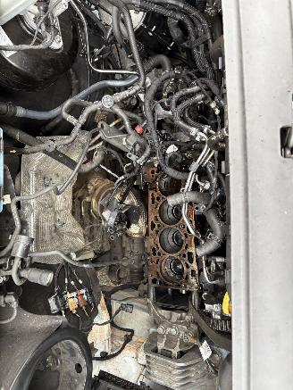 Volkswagen Crafter 35 2.0 TDI L4 Bakwagen MOTORSCHADE ! picture 18