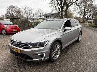 Auto incidentate Volkswagen Passat Variant 1.4 TSI GTE Highline LEES TEKST !! MEGATRONIC DEFECT ! 2015/11