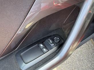 Peugeot 2008 1.2 PureTech Blue Lion AUTOMAAT, PANORAMA DAK, AIRCO, PDC, N.A.P. ENZ picture 8