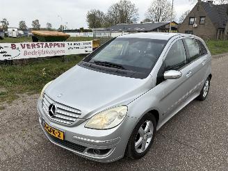 Mercedes B-klasse 170 BENZINE AUTOMAAT, AIRCO, N.A.P. ENZ picture 25
