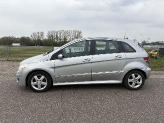Mercedes B-klasse 170 BENZINE AUTOMAAT, AIRCO, N.A.P. ENZ picture 4