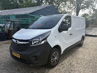 damaged commercial vehicles Opel Vivaro 1.6 CDTI L1/H1 AIRCO 2016/10