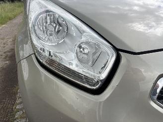 Kia Venga 1.4 CVVT Plus Pack NAVIGATIE, AIRCO, CAMERA ENZ picture 27