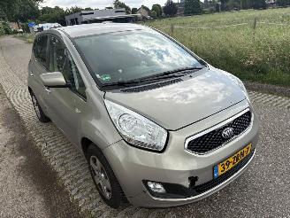 Kia Venga 1.4 CVVT Plus Pack NAVIGATIE, AIRCO, CAMERA ENZ picture 37