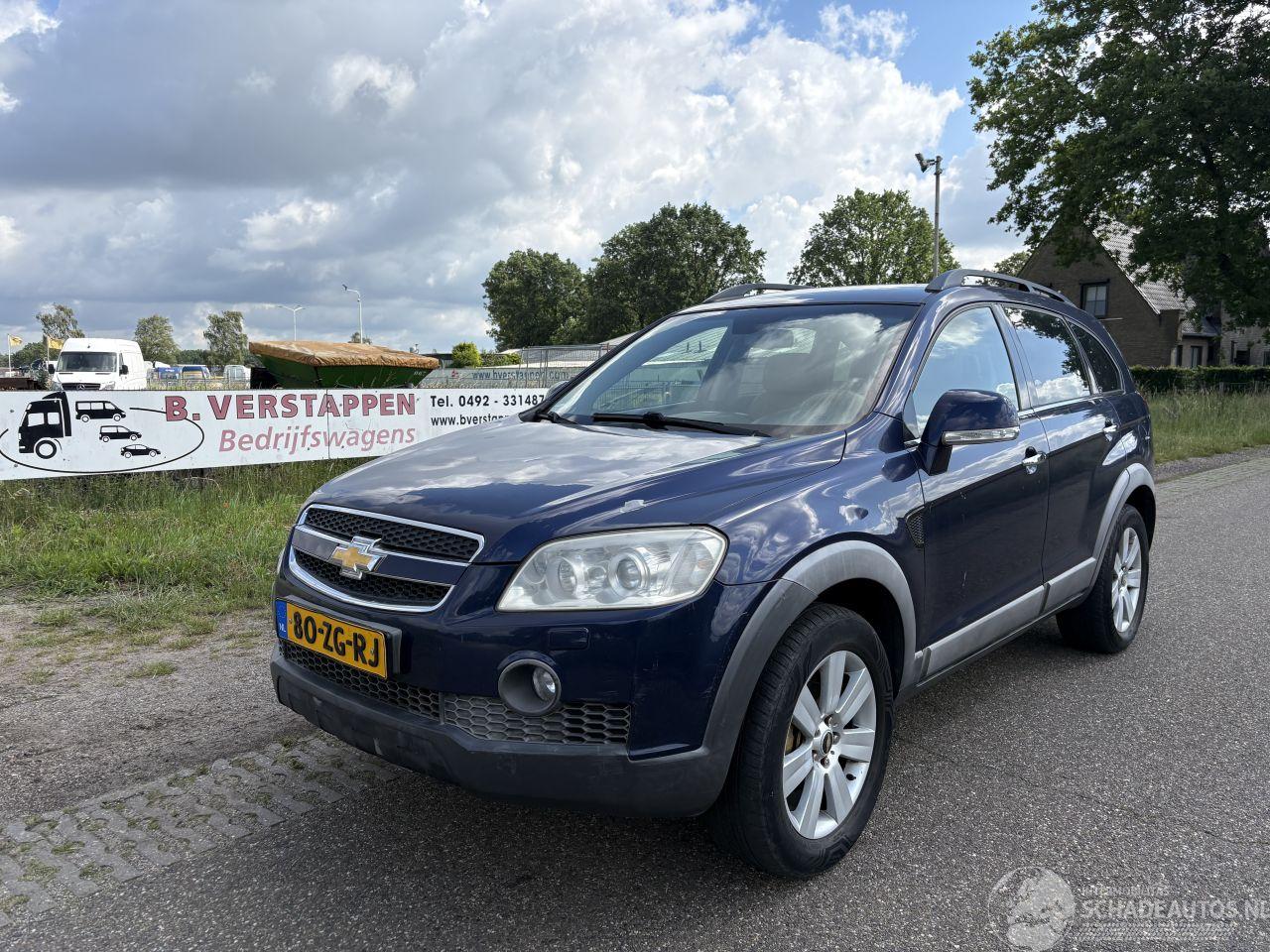 Chevrolet Captiva 3.2i Executive 7 persoons, 4x4