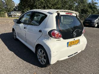 Toyota Aygo 1.0 5 deurs, airco picture 4