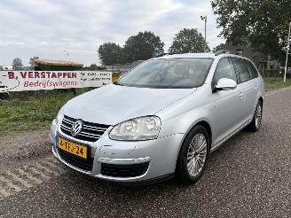 Vaurioauto  passenger cars Volkswagen Golf VARIANT 1.9 TDI AIRCO 2009/3