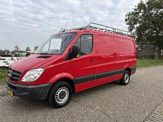 Mercedes Sprinter 313 CDI LANG / LAAG MET AIRCO, TRAP EN IMPERIAAL, 163.000 KM N.A.P. picture 2