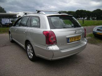 Toyota Avensis 2.0 16_V D-4D-F (ADT250; SB1ED) LUNA MET OA CLIMA, ENZ picture 2