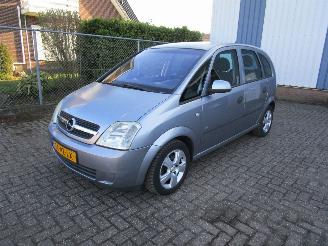 Vaurioauto  passenger cars Opel Meriva 1.6 Clima Radio/CD 2005/2