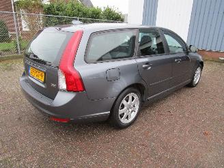 Volvo V-50 1.6 D Clima Radio/CD 6-Bak picture 4