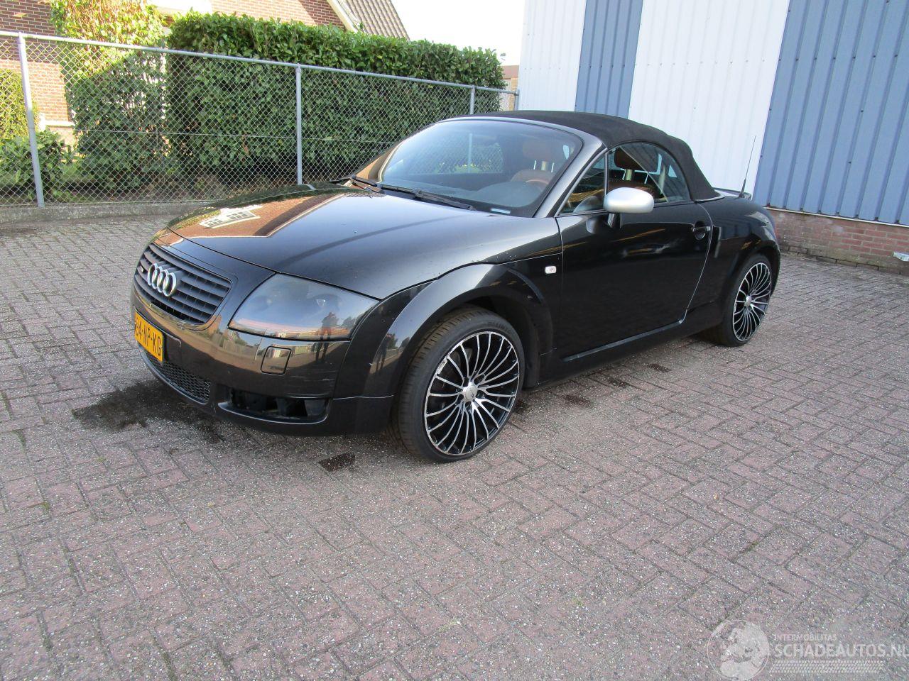 Audi TT 1.8 Turbo 225 PK Cabrio Quattro 6-Bak