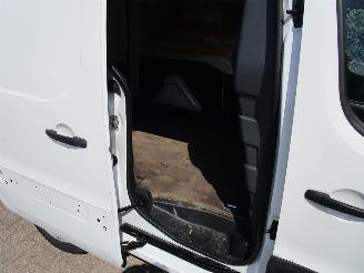 Peugeot Partner 1.6 HDI Navi Airco Schuifdeur picture 15