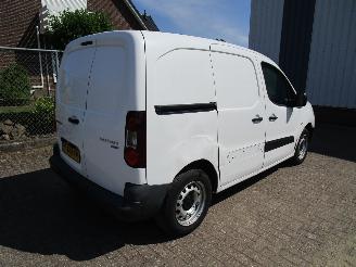 Peugeot Partner 1.6 HDI Navi Airco Schuifdeur picture 4