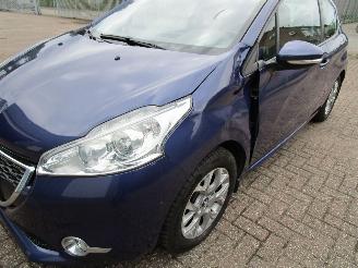 Peugeot 208 1.2 VTI Navi Airco 131.000 KM picture 5