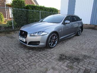 Vaurioauto  passenger cars Jaguar XF 3.0 V6 D Navi Leder Camera 2015/3