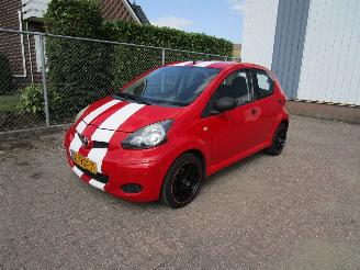 Schadeauto Toyota Aygo Airco Radio/CD 5-Deurs 2010/11