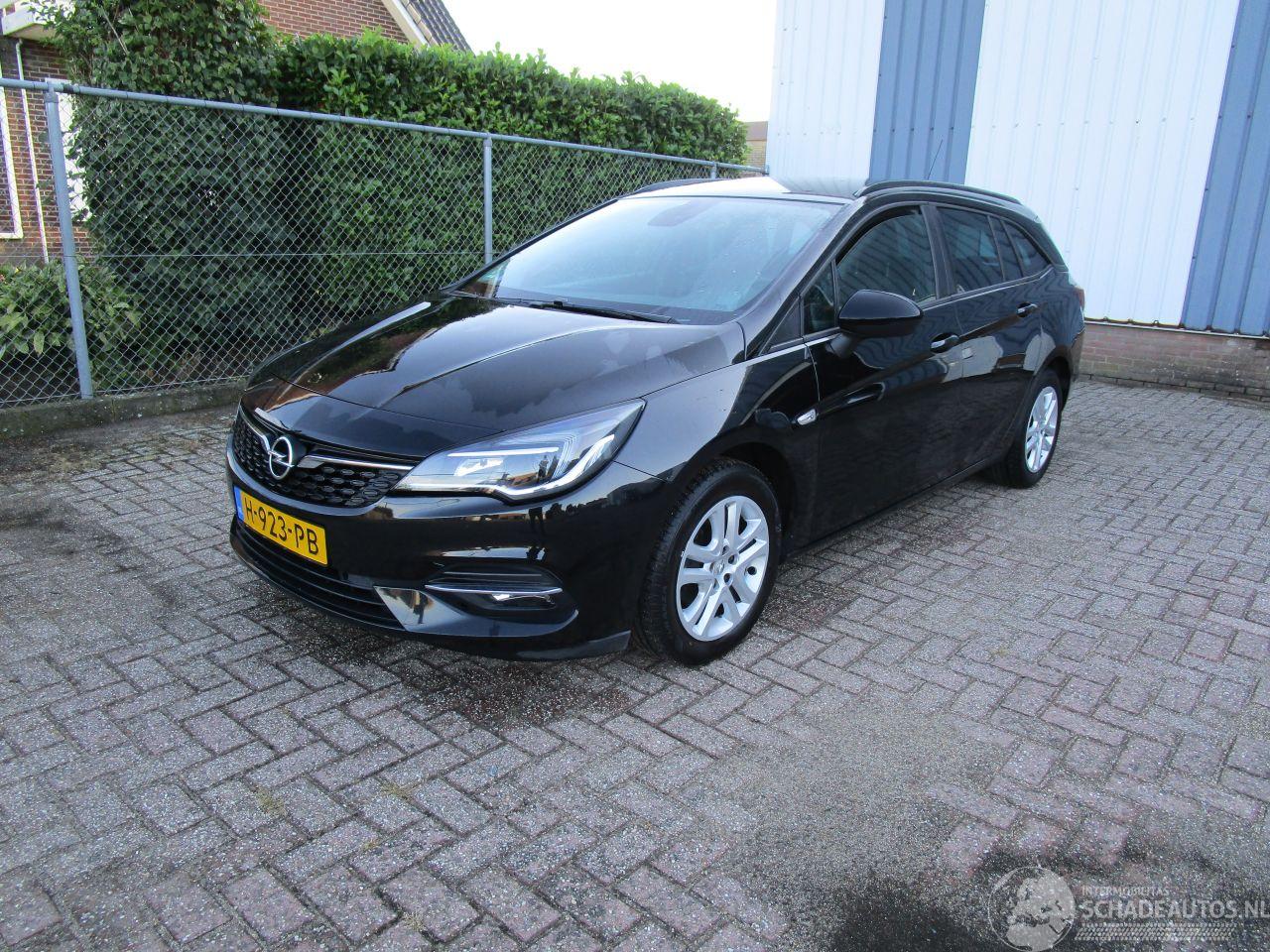 Opel Astra 1.2 Turbo Navi Clima 6-Bak