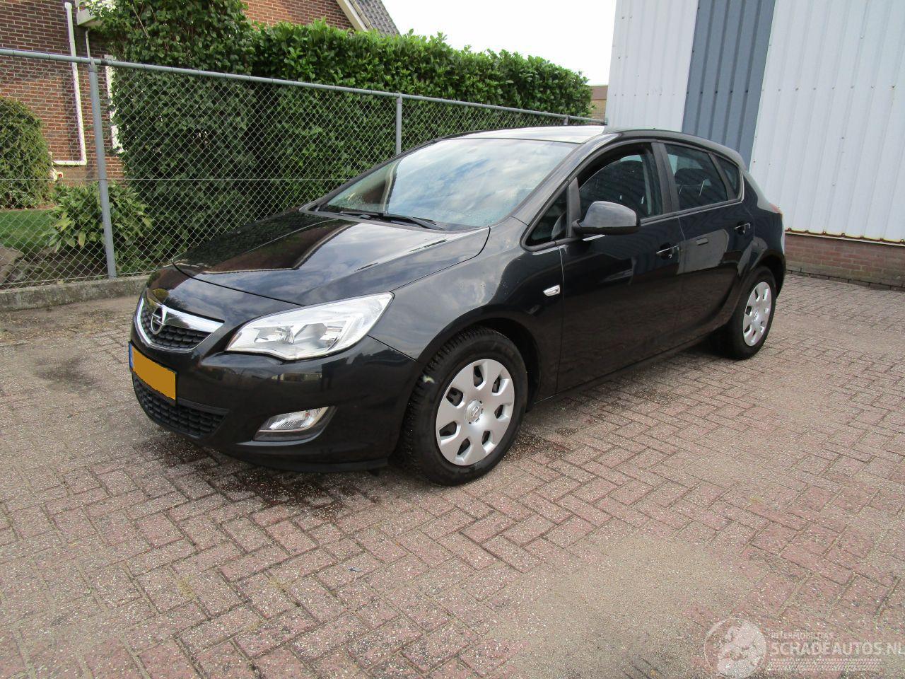 Opel Astra 2.0 CDTI Navi Clima 170.000 KM