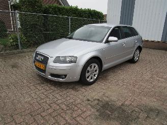Unfallwagen Audi A3 2.0 FSI Automaat Leder Clima 2005/4