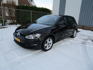 Damaged car Volkswagen Golf 1.2 TSI Navi High-Line 6-Bak Schadevrij 2014/1