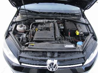 Volkswagen Golf 1.2 TSI High-Line Navi Schadevrij picture 5