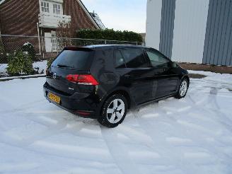 Volkswagen Golf 1.2 TSI High-Line Navi Schadevrij picture 4