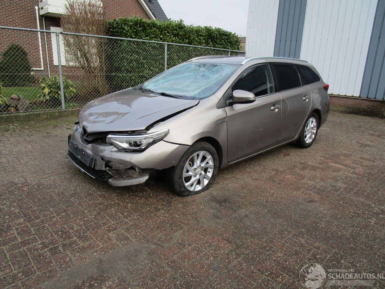 Toyota Auris 1.8 Hybride Navi Camera Leder