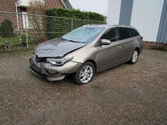 skadebil auto Toyota Auris 1.8 Hybride Navi Camera Leder 2015/11