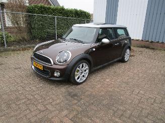 damaged passenger cars Mini Clubman 1.6 Leder Panodak Clima 6-Bak 2008/2