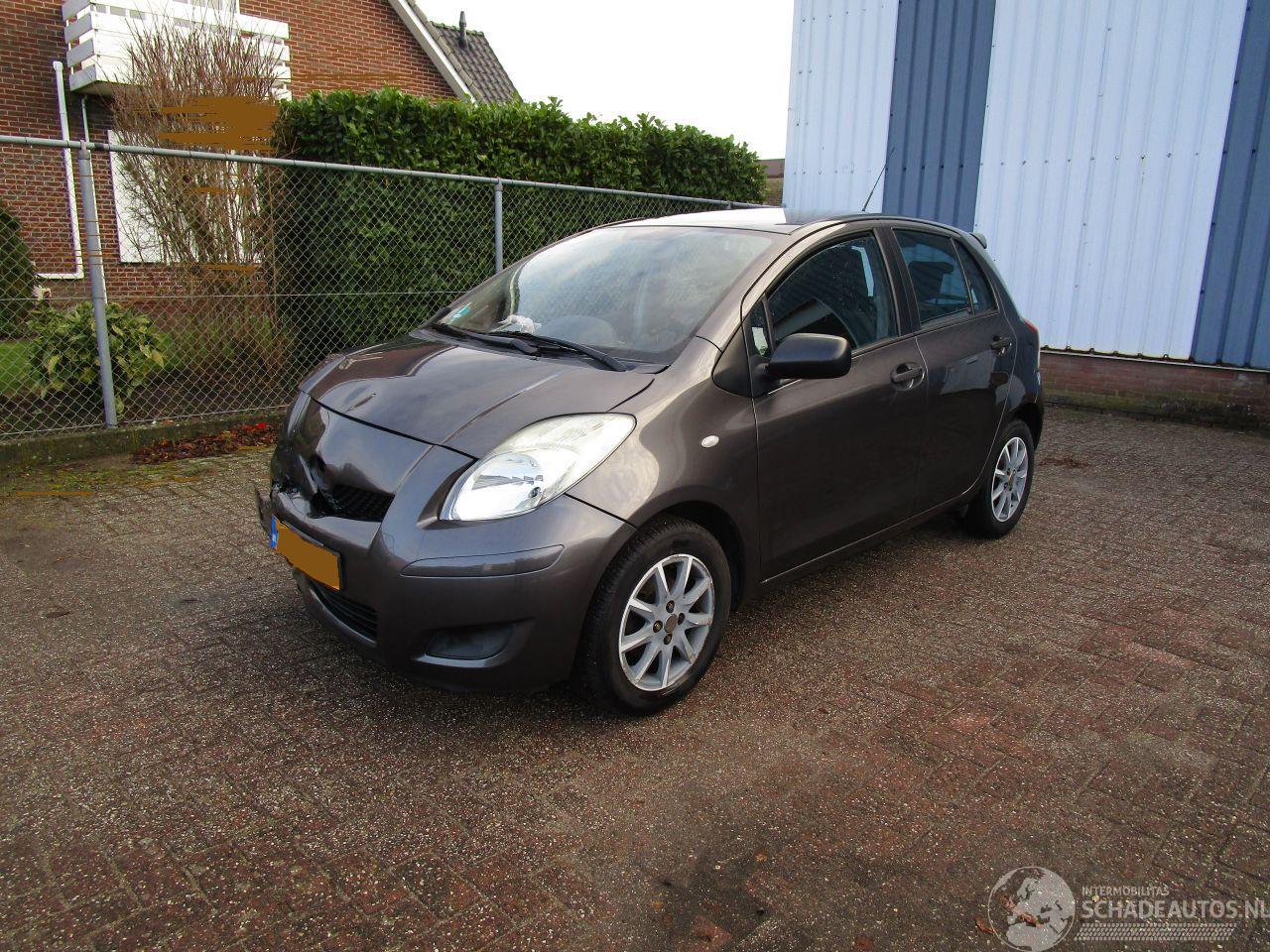 Toyota Yaris 1.3 VVT-I Airco Radio/CD 6-Bak