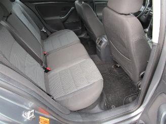 Volkswagen Golf 1.6 TDI Navi Clima picture 14