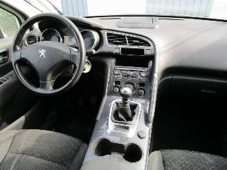 Peugeot 3008 1.6 HDI Navi Clima 6-Bak picture 11